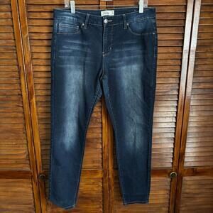 Royalty for Me Women's Jeans - Dark Wash, Mid-Rise Size 14 - (34W 29L) Stretch